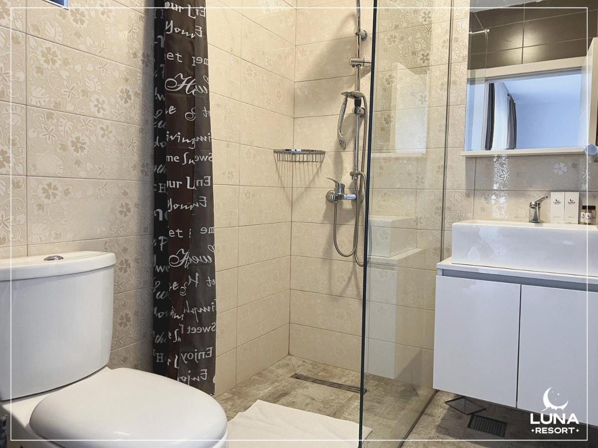 Luna Resort Печ Экстерьер фото