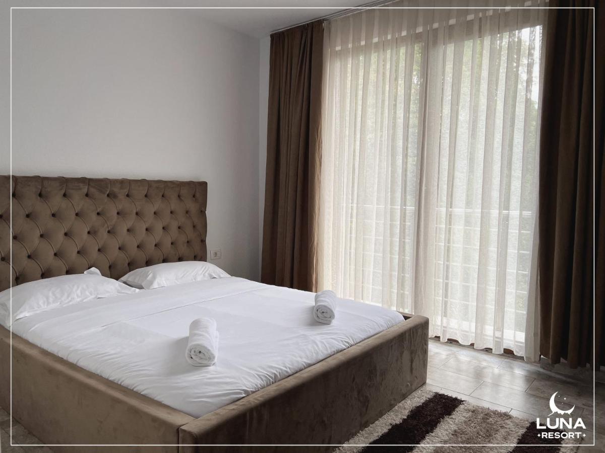 Luna Resort Печ Экстерьер фото