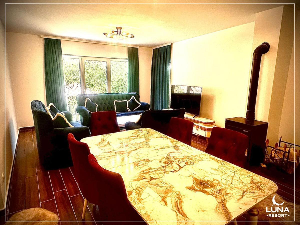 Luna Resort Печ Экстерьер фото