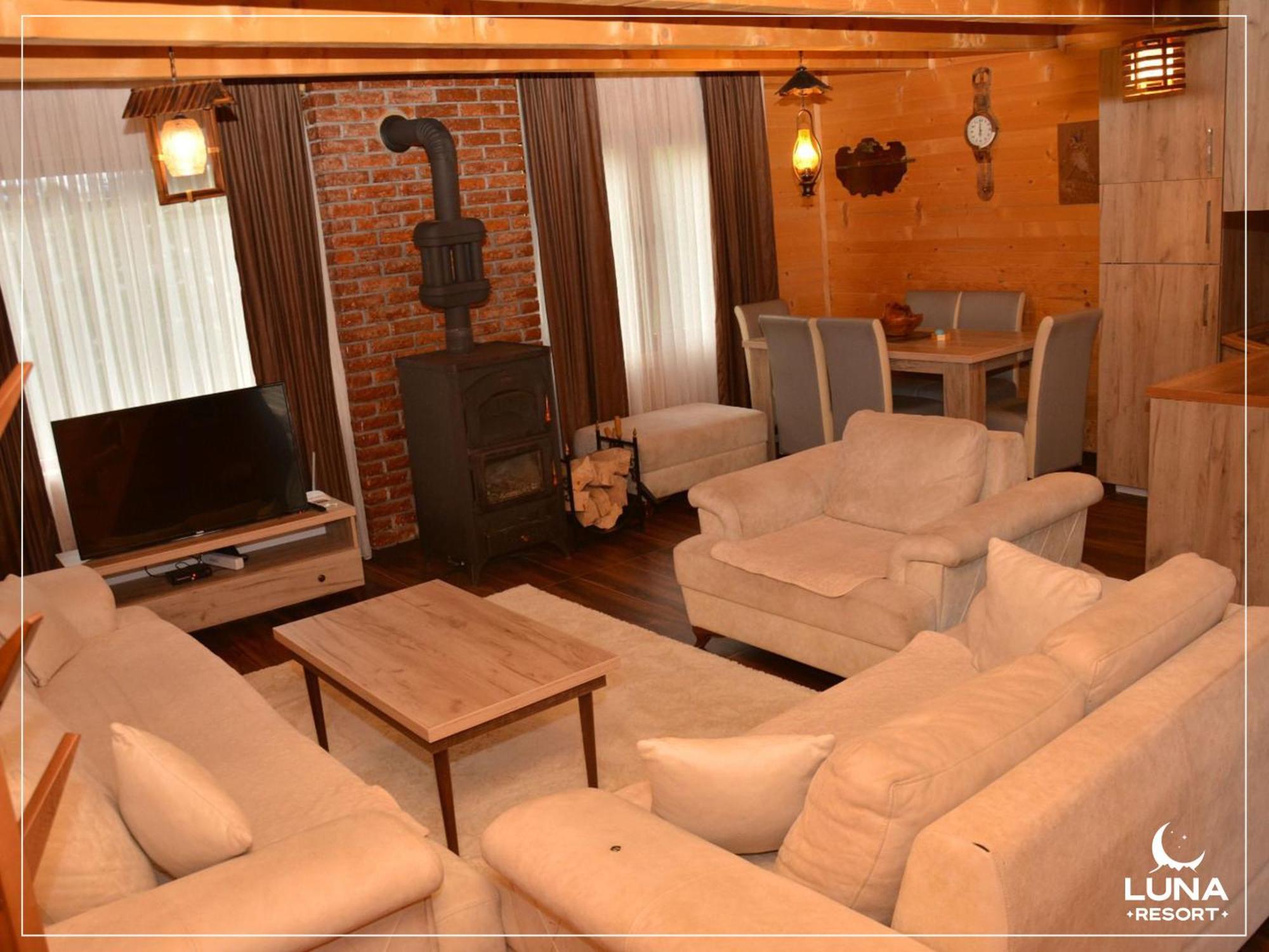Luna Resort Печ Экстерьер фото